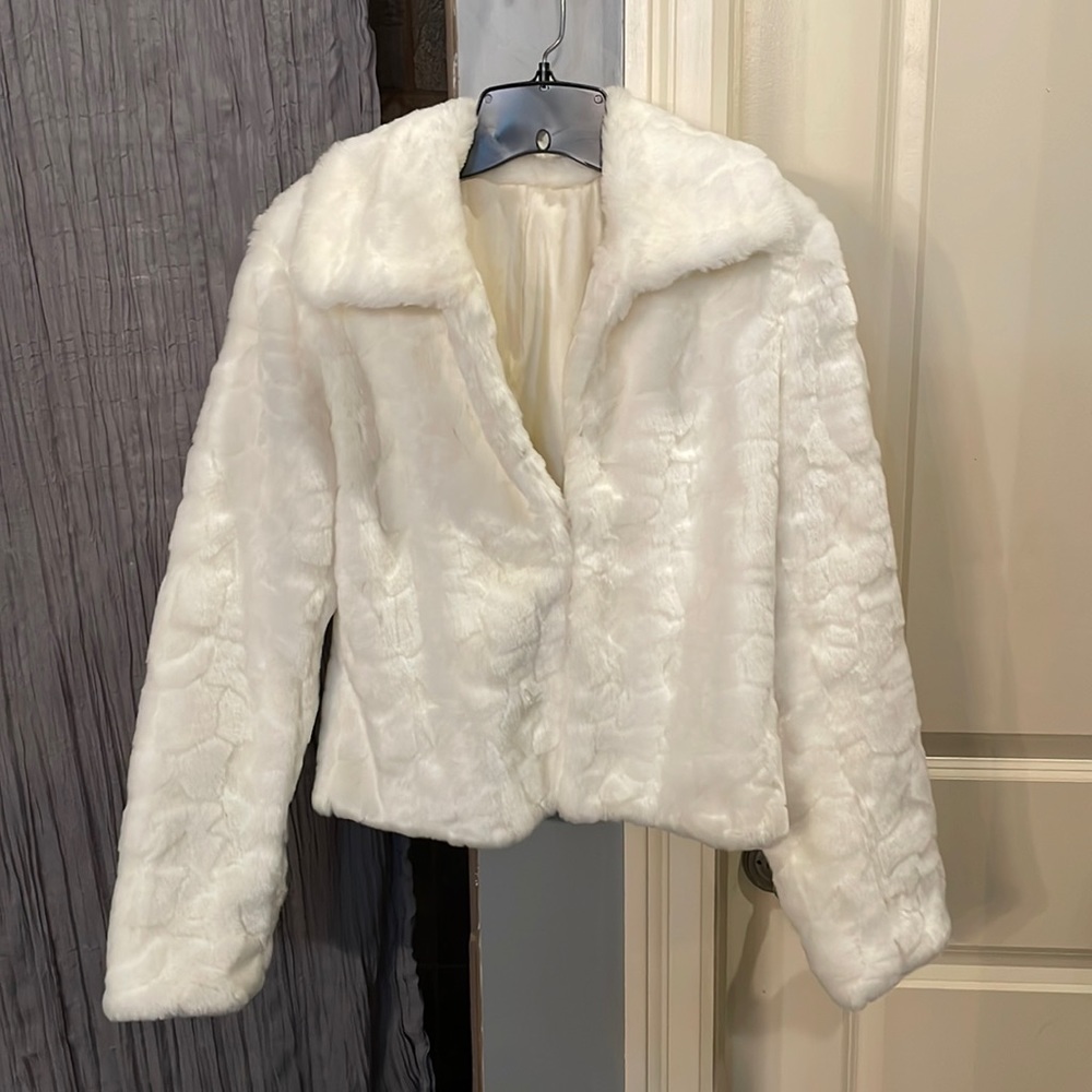 Never worn- Off white Faux fur jacket